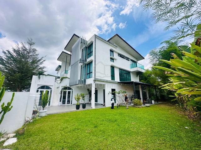 Nice ujit🔥‼️3 storey semi d Taman Villa Perdana Kajang 1