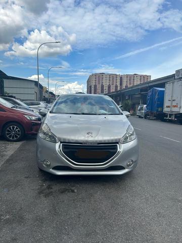 2015 Peugeot 208 1.6 VTi ALLURE (A) - 2