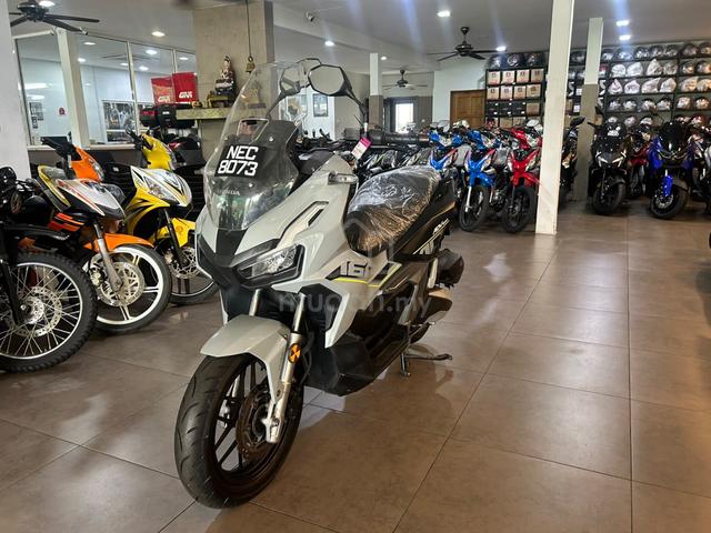 Honda ADV 160 - photo 2 of 6