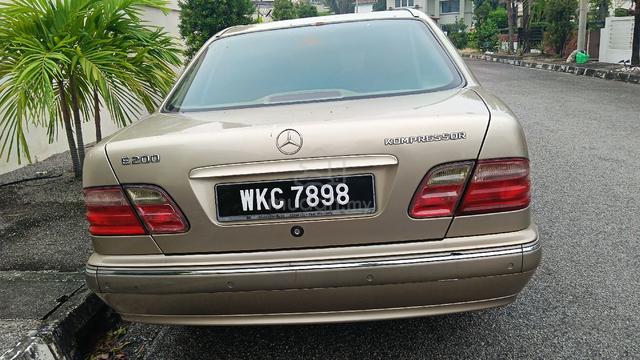 2002 Mercedes Benz E-CLASS 2.0 200 K (CKD) W210 - 4