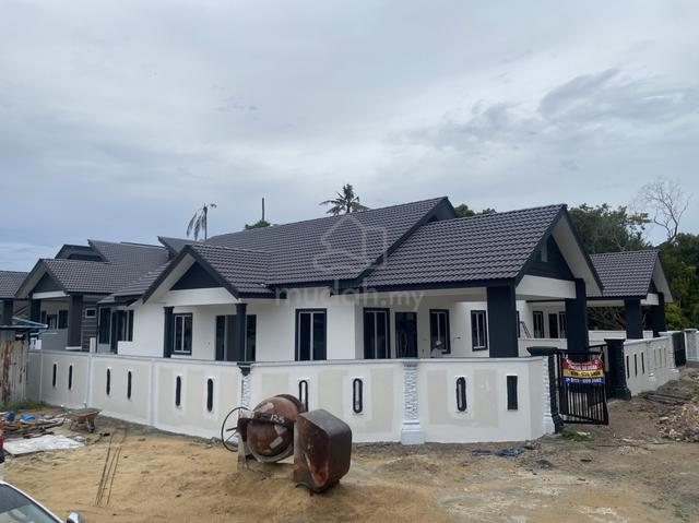 Semi D Baru Siap 4 Bilik 3 Bilik Air di Bandar Dungun 1
