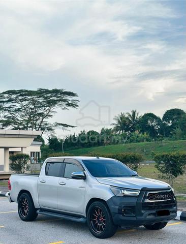 2017 Toyota HILUX 2.4 G VNT (A) - 1