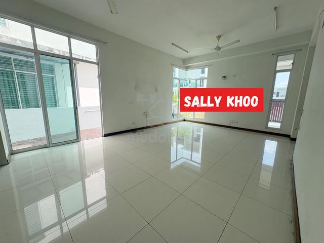 3 Storey Terrance House With Small Land @ Minden Garden, Gelugor 1