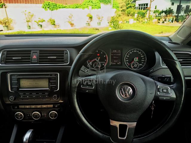 2015 Volkswagen JETTA 1.4 TSI (CKD) (A) - 4