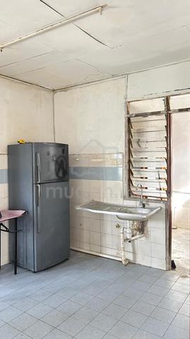 Flat PKNS Seksyen 7 Shah Alam 1