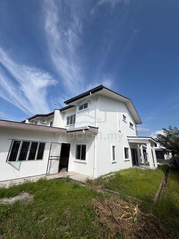 DOUBLE STOREY TERRACE FOR RENT At STEPHEN YONG CITY MALL KUCHING 1