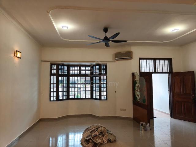 Taman Suria @ Double Storey Terrace House Partial Furnished For Rent 1