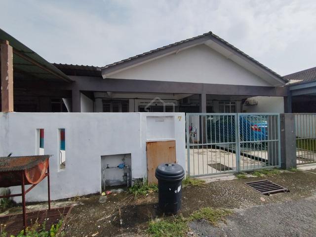 Teres Setingkat Tmn Bentara[Jalan Puyuh]Teluk Panglima Garang MURAH 1