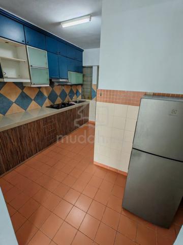 Perdana Exclusive Condo 1