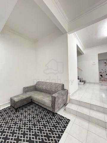 Fully Furnished Johor Tampoi Room For Rent 1