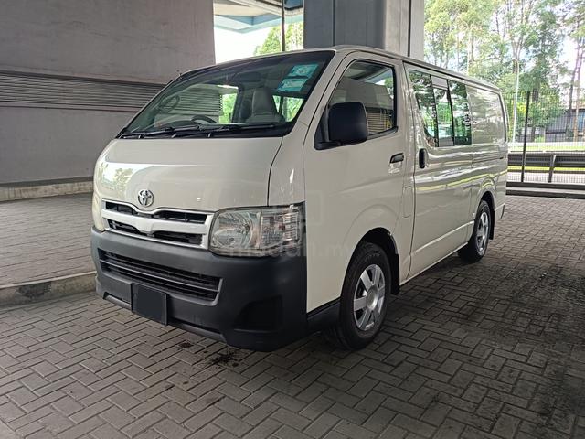 2011 Toyota HIACE 2.5 Semi Panel (M) 5 Seats - 1