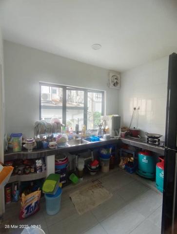 Freehold 22x80 Renovated 2 Sty Landed House Zone J Bandar Sri Petaling 1