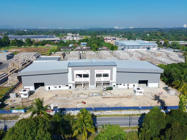 1.5 storey Semi-Detached Factory @ Tasek, Simpang Ampat FOR SALE 1