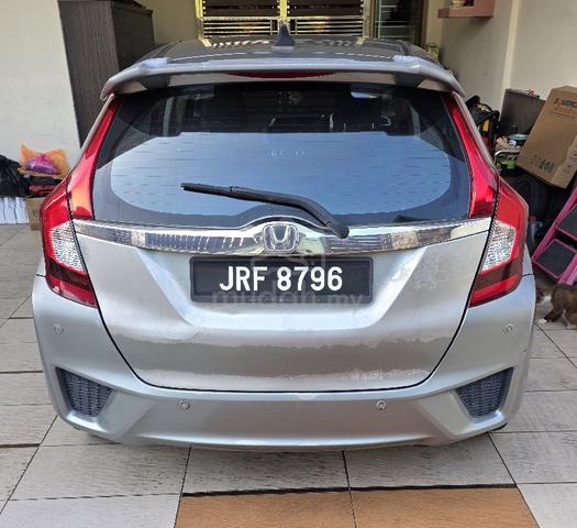 2015 Honda JAZZ 1.5 E Direct Owner  - 4