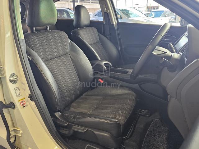 Honda HR-V 1.8 V # 3 YEAR WARRANTY 1 OWNER - 4