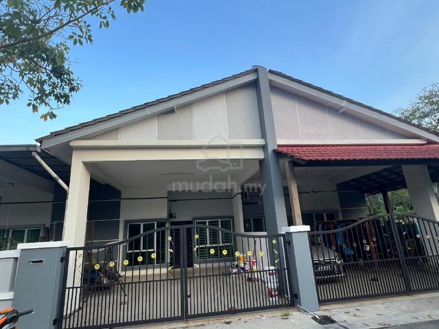 FOR SALE! FREEHOLD Terrace with Attic in TAMAN INSPIRA, Parit Raja 1