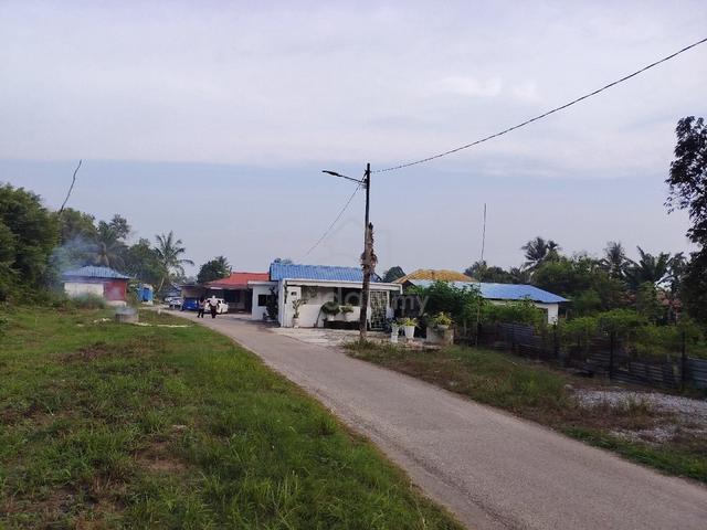 Land Next to Taman Kempas For Sale 1