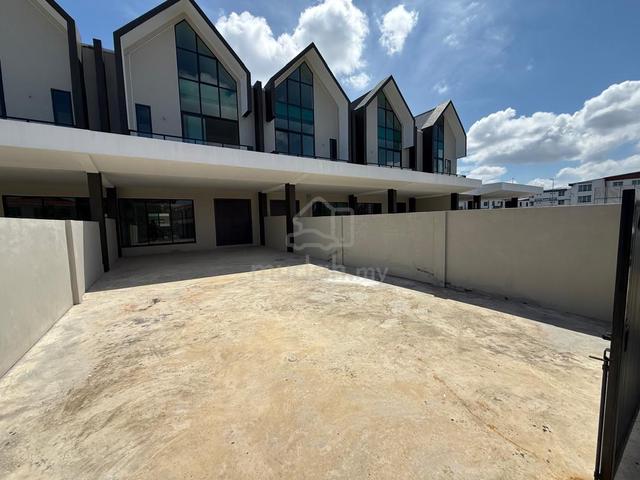 Pine View Pine Square Double Storey Terrace For Sale 1