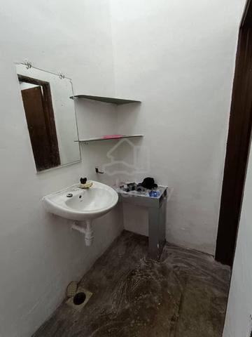 Ground floor shop for rent at Taman Perling 4