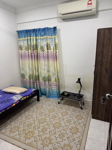 Bilik Sewa Lelaki, Bandar Seri Putra 1