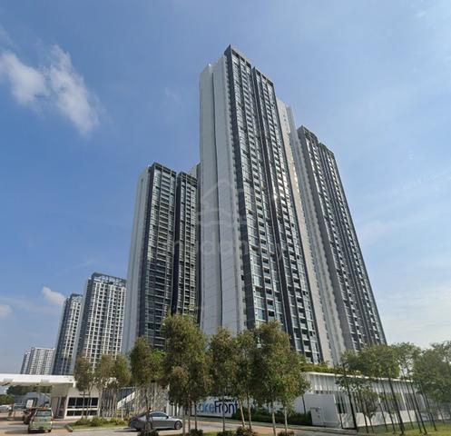 LakeFront Residence 1