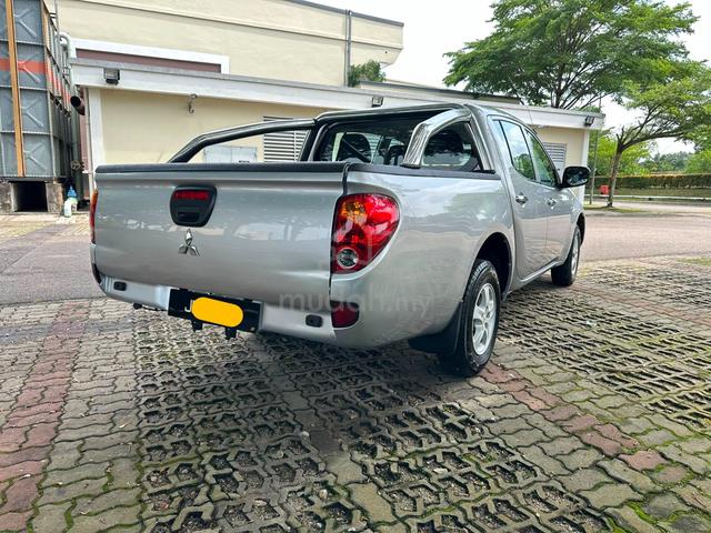 2011 Mitsubishi TRITON 2.5 LITE FACELIFT (M) - 4