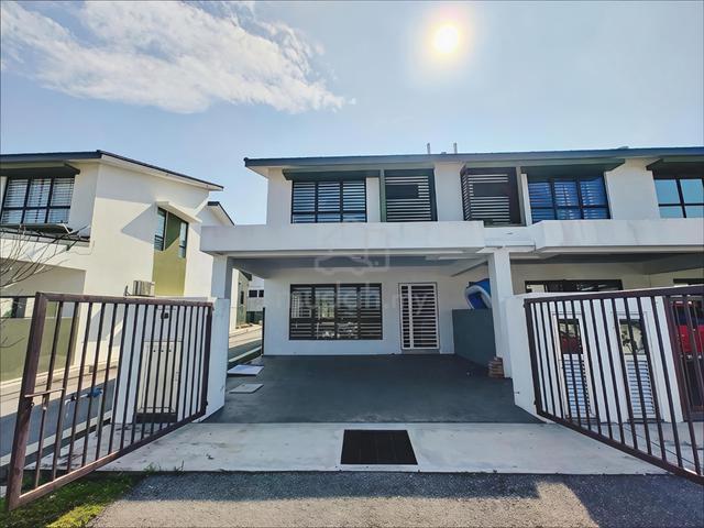 [FREEHOLD ENDLOT UNIT] Double Storey Saujana Sekata Jalan Jenderam 1