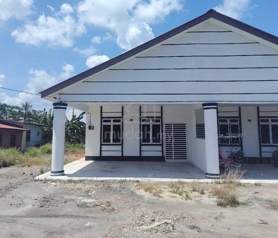 Rumah Semi-D untuk disewa di Kuala Kurau 1
