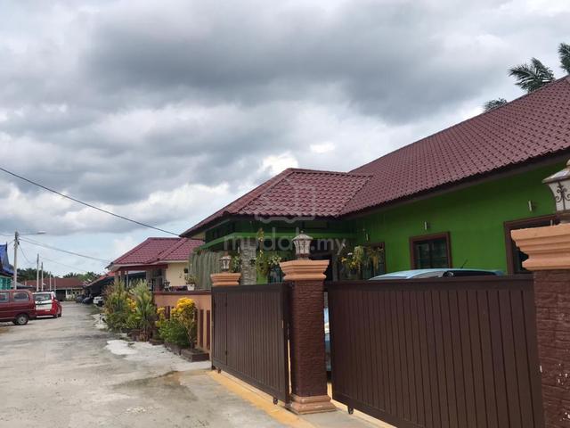 Rumah Jenjarom Jalan Mahang 1