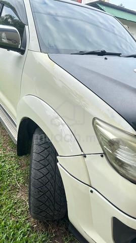 2015 Toyota HILUX 3.0 G TRD SPORTIVO (A) - 4