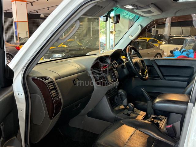 2003 Mitsubishi PAJERO 3.5 SUPER EXCEED 5 SEATER - 5