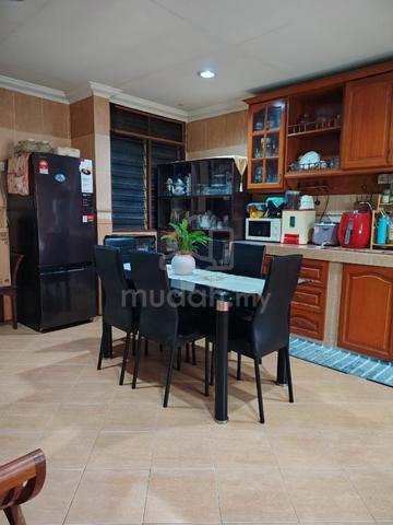 1 Storey Terrace House 3R2B Partly Furnished Seksyen 2 Puncak Ala 1