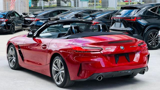 2021 Bmw Z4 sDRIVE30i 2.0L Convertible 11K KM only - 2
