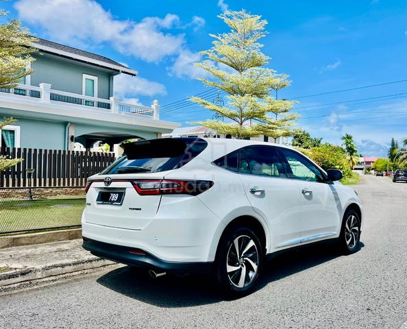2018 Toyota HARRIER 2.0 TURBO PREMIUM (A) - 2