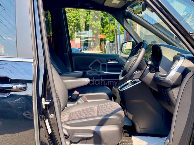 2022 Toyota VOXY 2.0 S-Z Head-UP Display & 360CMRA - 5