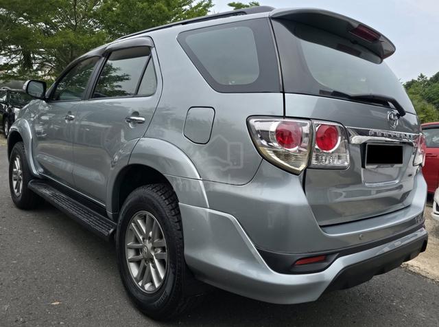 2015 Toyota FORTUNER 2.7 V TRD FL 4WD (AT) (SUV)🩶 - 4