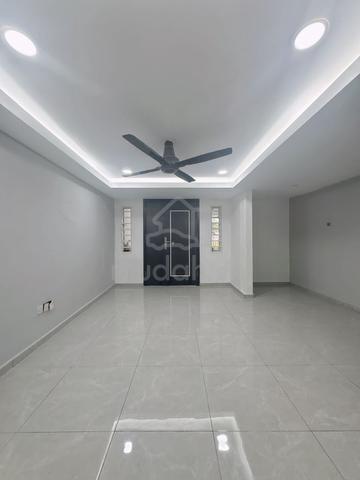 RENOVATED Kampung Lindungan Bandar Sunway Petaling Jaya 2 Storey 1