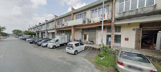 Cheap and Nice 1.5-Storey Terrace Factory @ Balakong For Rent 1