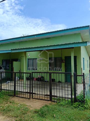 Tanah Pertanian & 4 Buah Rumah Sewa Batu Hitam ( Investment Unit ) 1