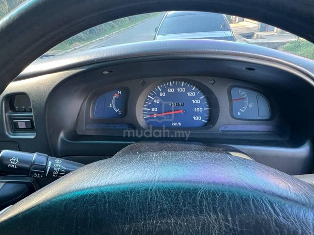 2002 Toyota HILUX 2.8 DUAL CAB (M) - 5
