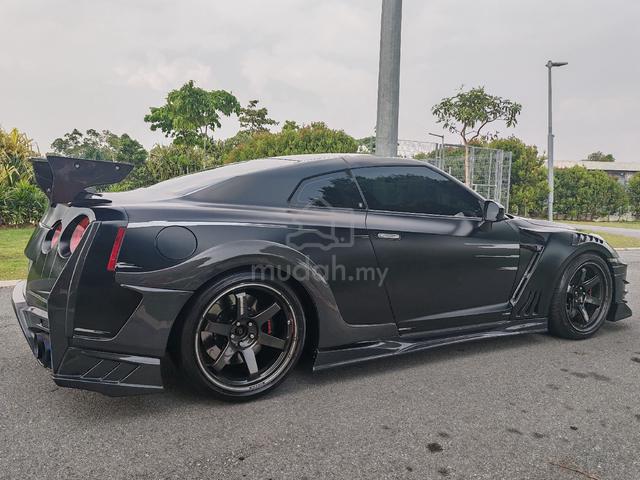 2009 Nissan GT-R 3.8 R35 (A) - 3
