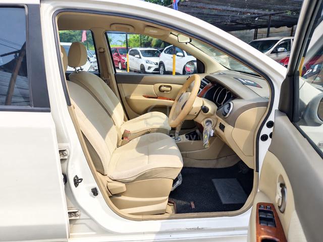 2010 Nissan LIVINA 1.8 (AUTO)-LOAN KEDAI - 4