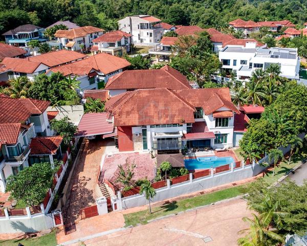 HUGE LAND🔥 Bungalow Double Storey With Pool BK9 Bandar Kinrara 1
