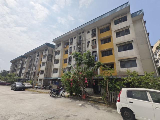 Flat PKNS Seksyen 24 Shah Alam 1