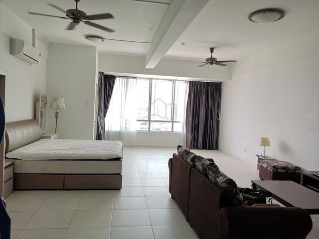 Akademik Suite 1