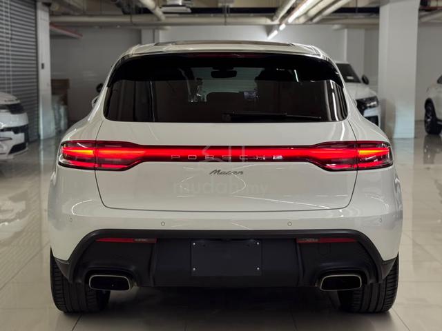 2022 Porsche Macan 2.0 PDK Free 10 Year Warranty - 4