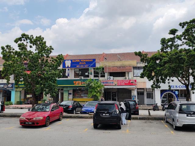 Shah Alam Seksyen 20  shop near KPJ school Kfc Zus Watson residential 1