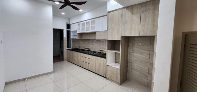 3-Storey Zero-lot Bungalow Taman Lembah Permai for Sale Bm Penang 1