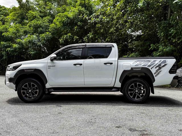 2023 Toyota HILUX 2.8 ROGUE (A) - 3