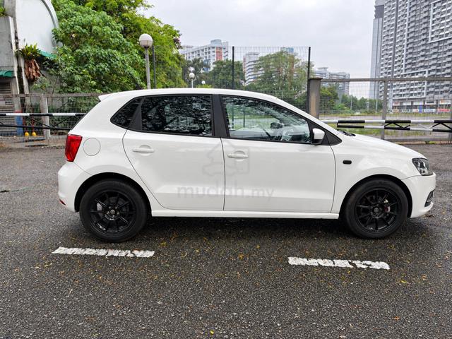 2018 Volkswagen POLO Hatchback 1.6 AT | New Tyres - 4